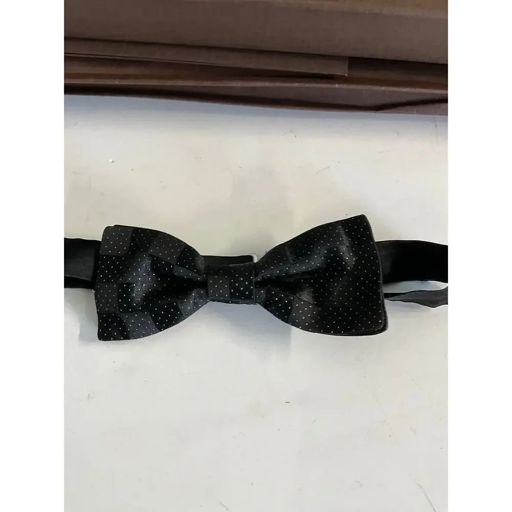 Louis Vuitton Bow Tie Damier